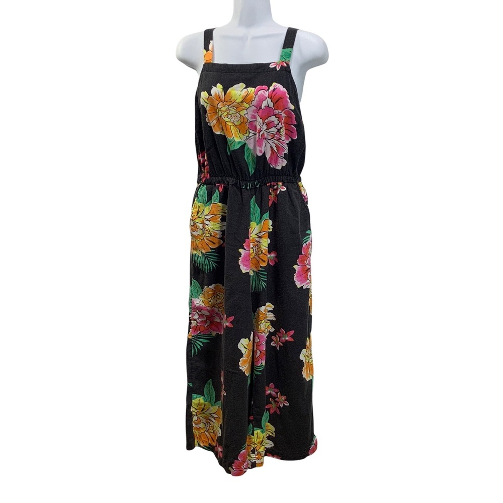 Old Navy Women's Romper Size S/P Black Floral Capris Jumpsuit One Piece Cotton